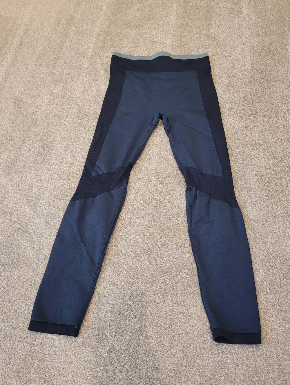 COS Women's Quick Dry Seamless Compression Leggings Size Medium